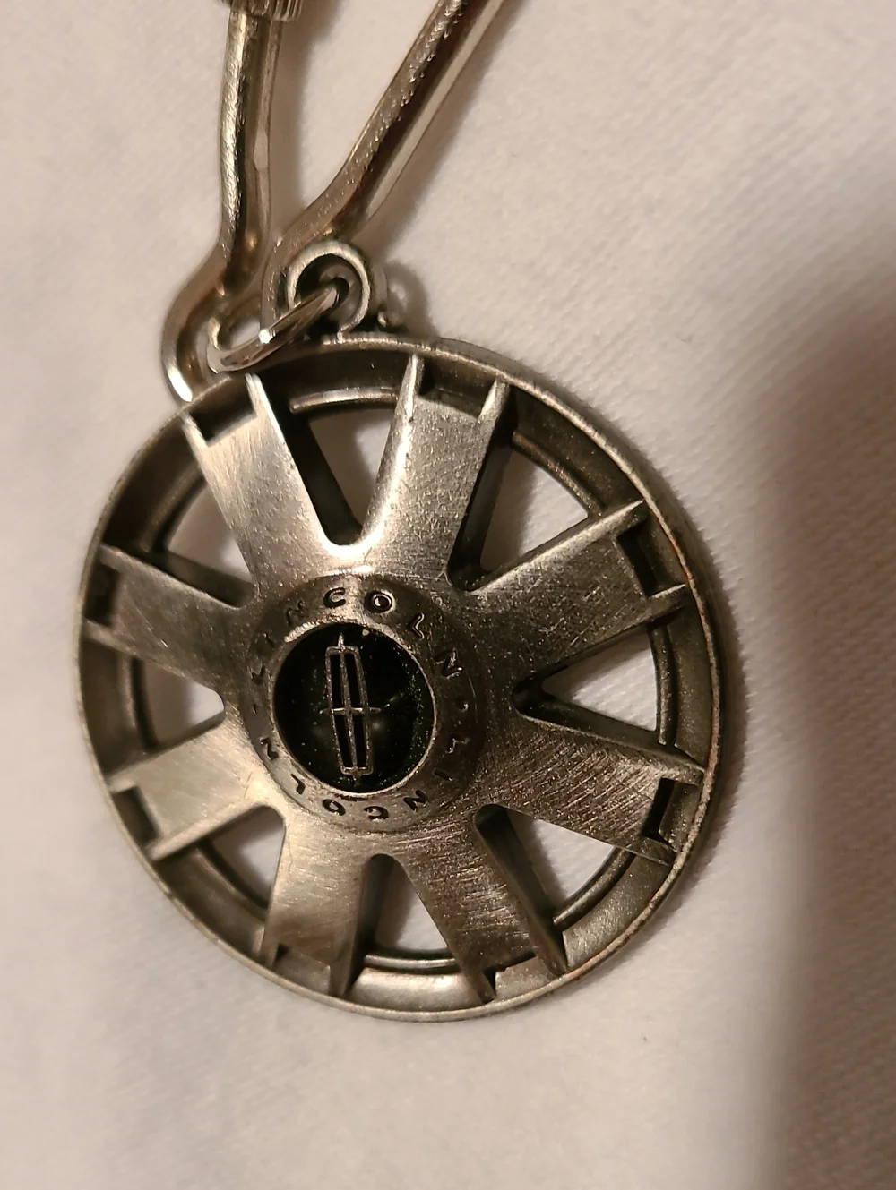 Lincoln Car Wheel Keychain